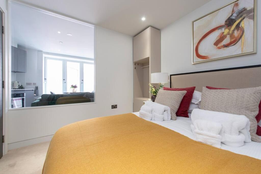 Apartment Chic 1br Chrl F2