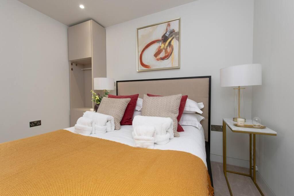 Chic 1br Chrl F2 Apartment