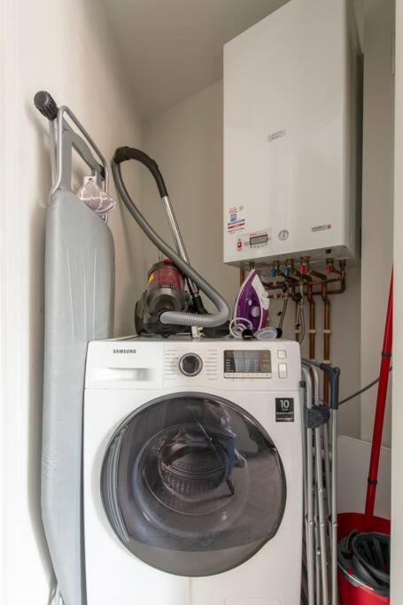 Chic 1br Chrl F2 Apartment Reading