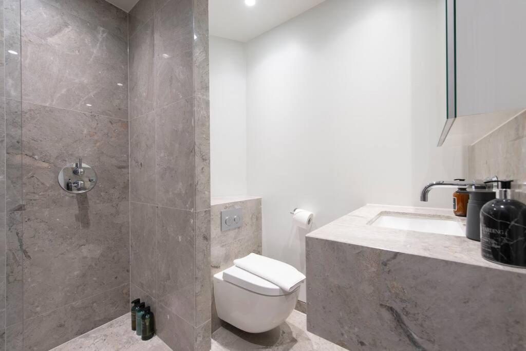 Chic 1br Chrl F2